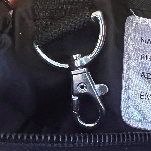 Accessory Innovations Donut Backpack - Picture 9 of 10